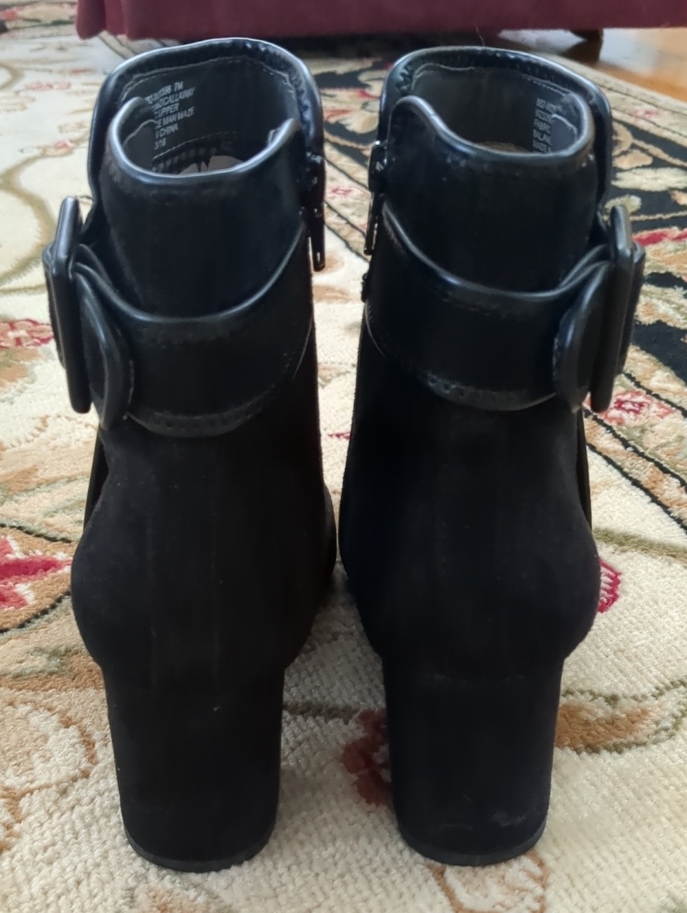 White Mountain Block Heel Buckle Detail Faux Suede Black Boots 7M - Picture 3 of 14